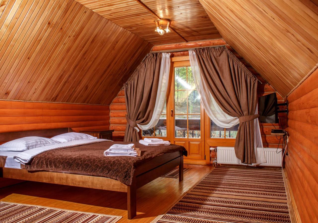 Отель Toursit Complex Polyana Kvasova Экстерьер фото